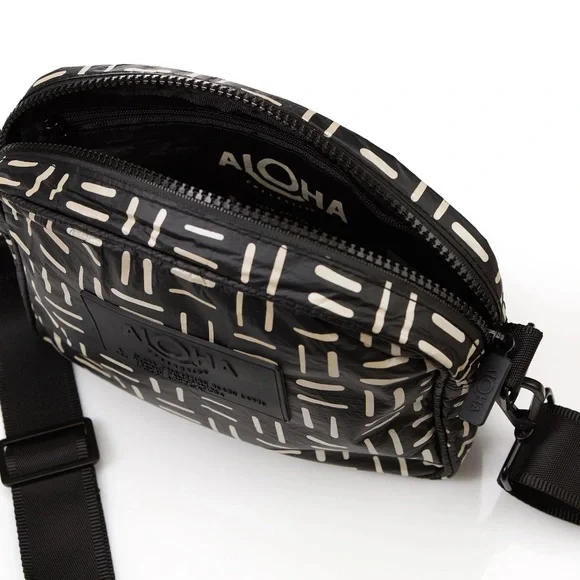 Aloha Collection Le Tour Bag - Picture 3 of 12